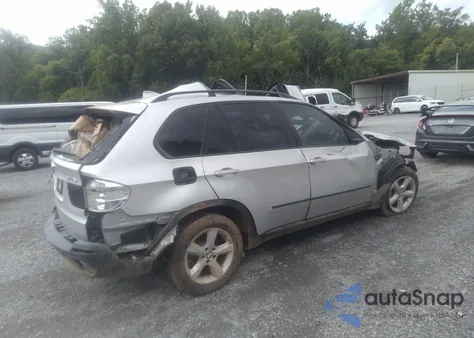 2009 BMW X5 xDrive35D z USA, uszkodzony, nr VIN 5UXFF03599L195476